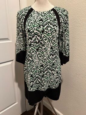 French Connection White, Black & Green Abstract Print Tunic